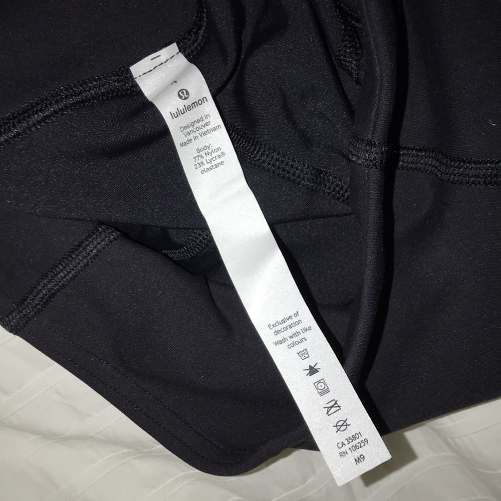 NWOT Lululemon To The Beat Tight (Everlux) 24" Black, size 4 - Picture 6 of 9
